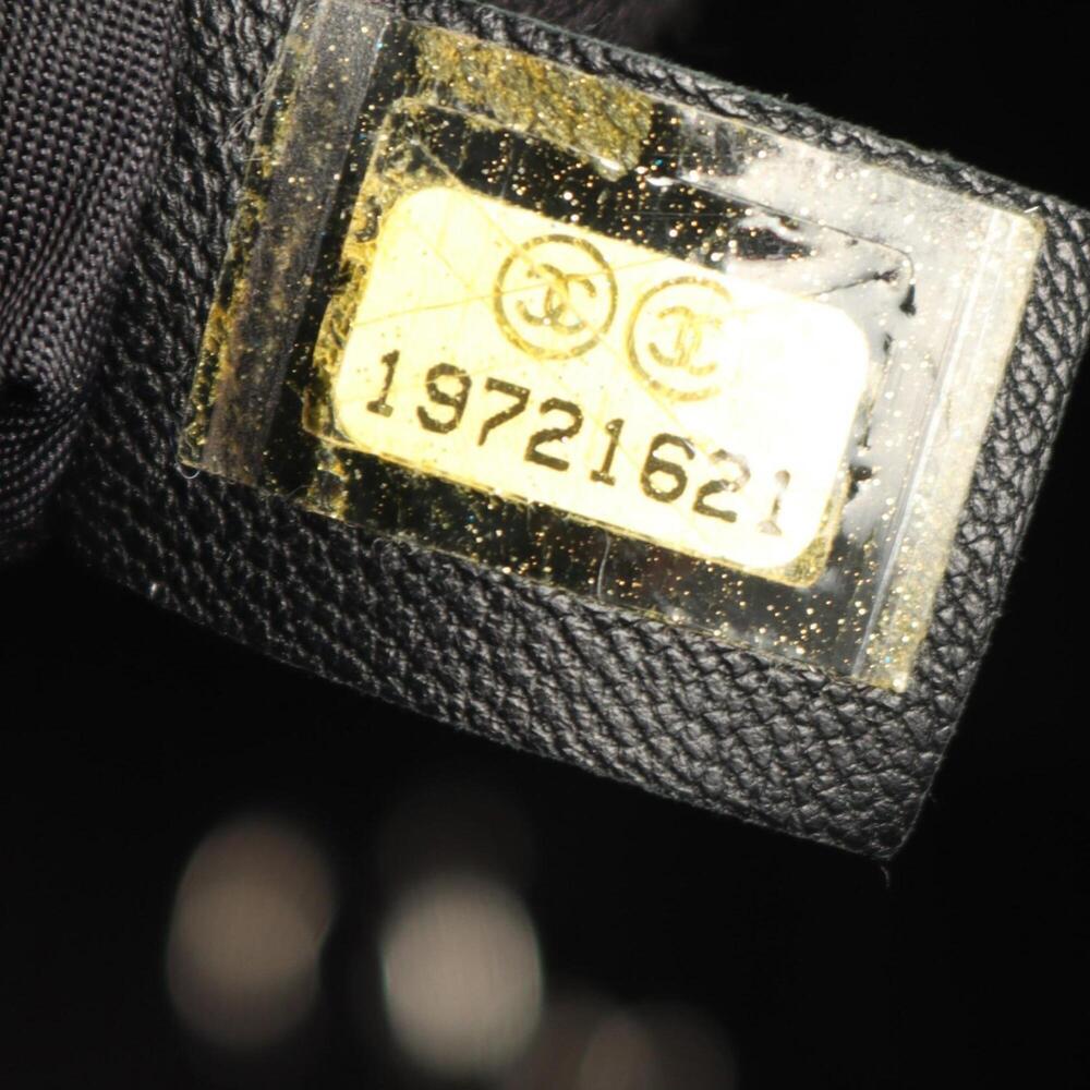 CHANEL Black Leather Tote Bag - Picture 5 of 8